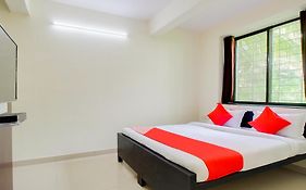 Hotel O Galaxy Near Inox